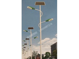 撫順 6m雙臂太陽(yáng)能路燈 97套